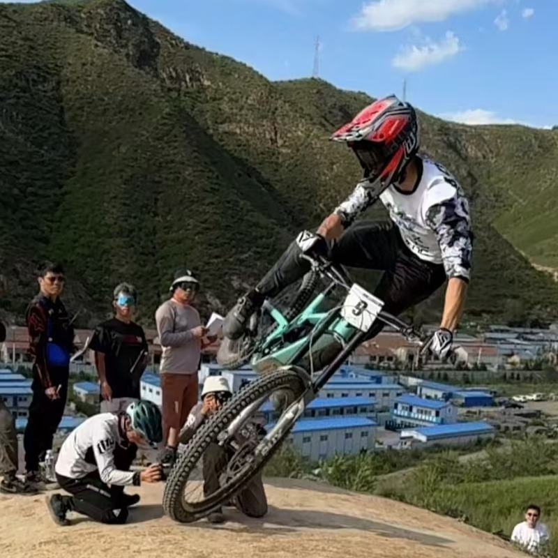AVITUS Dağ Bisikleti Ayakkabıl - Commuting On Mountain Bike incelemesi ve fiyatı